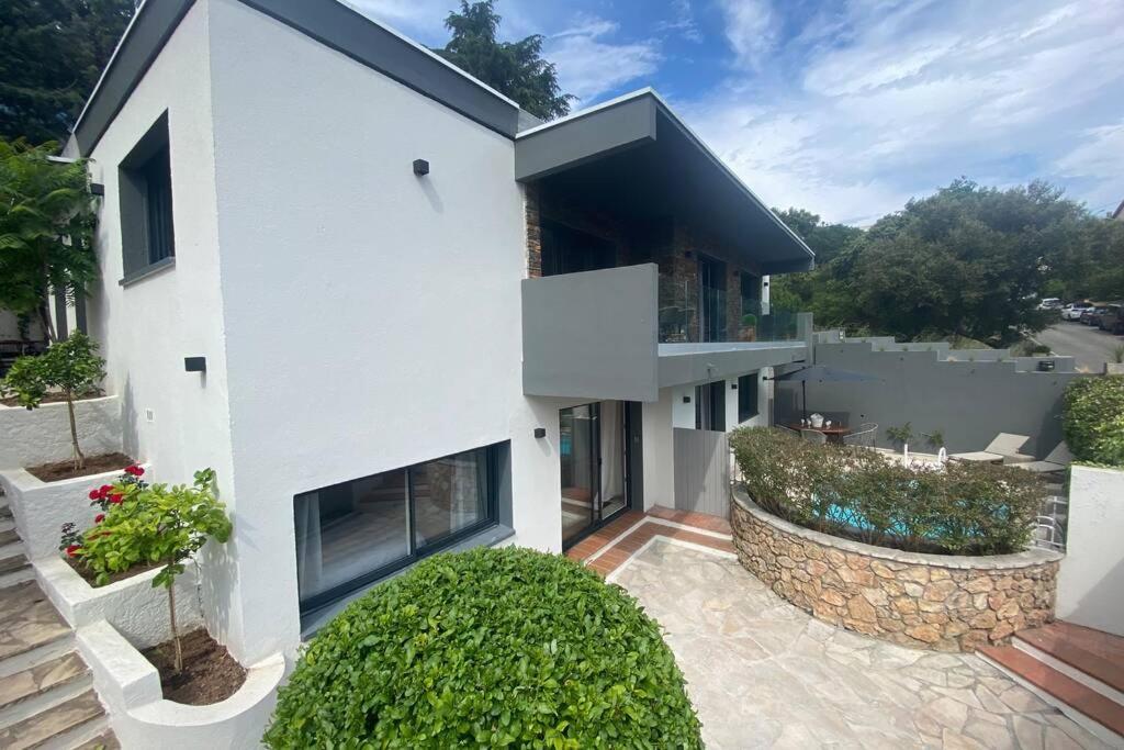 Rez De Villa De Charme-Piscine-3 Chambres 6 Pers Saint-Raphaël Kültér fotó